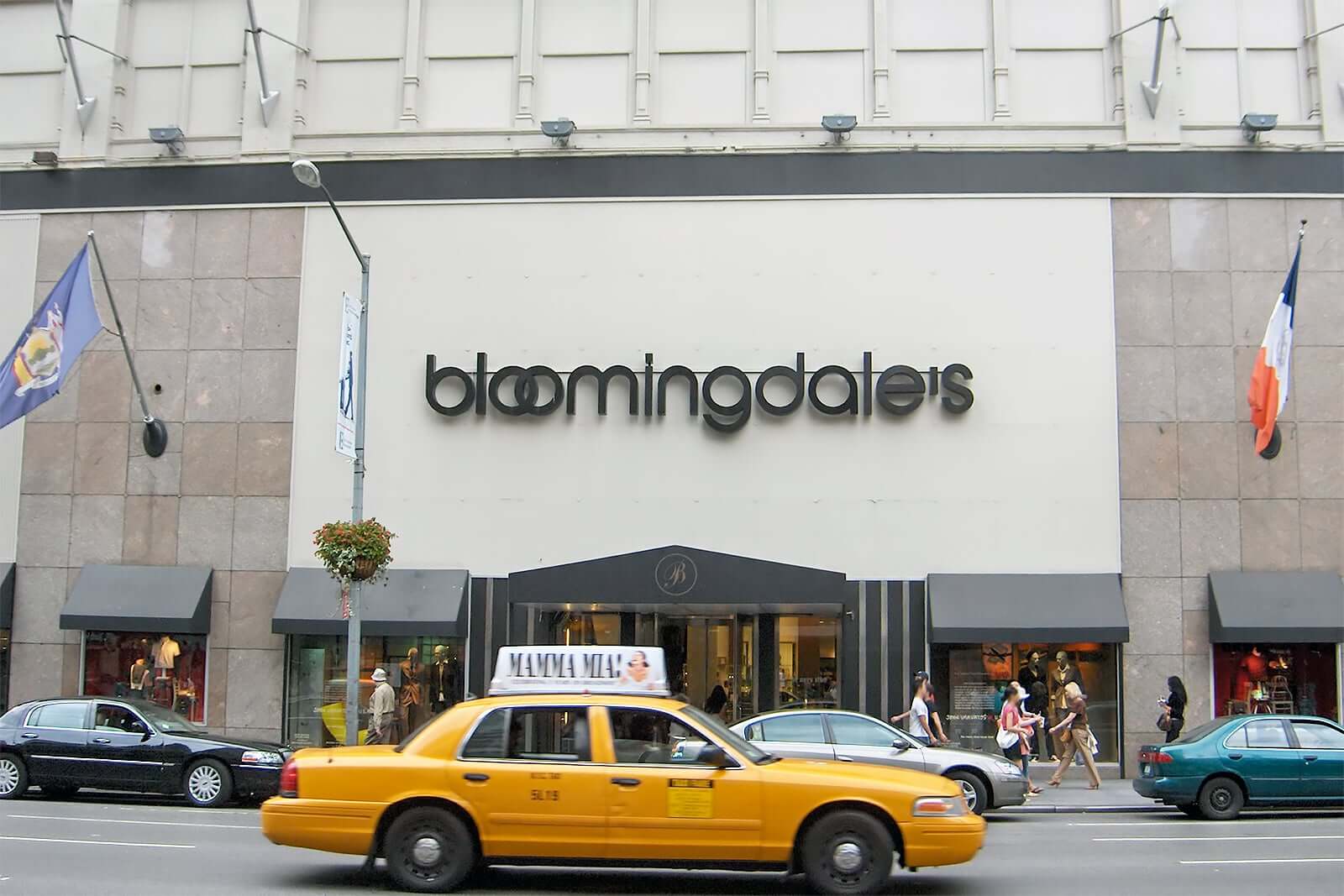 does bloomingdale's price match